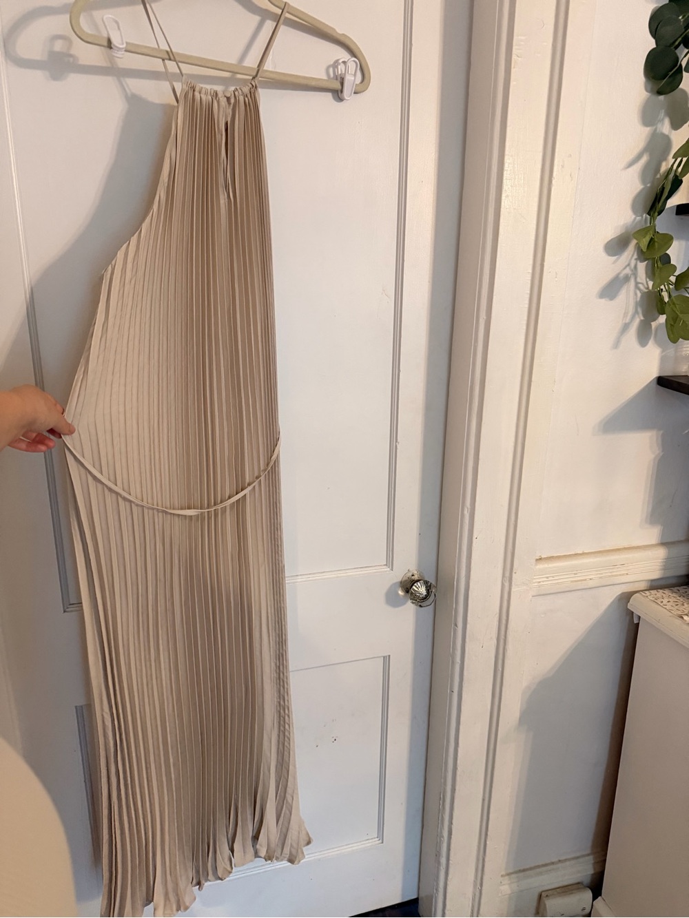 Banana Republic Cream Pleated Halter Maxi Dress - Picture 8 of 11